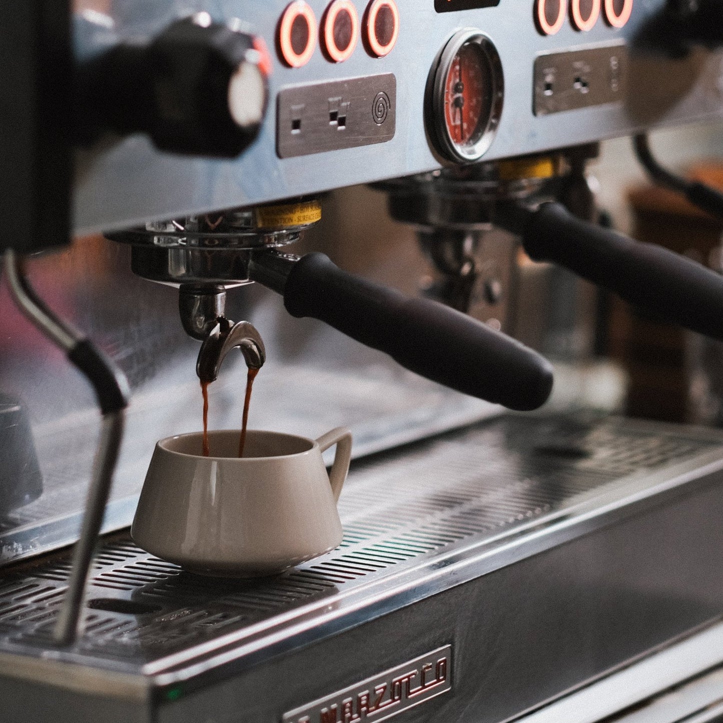 Sahne-Kaffeeservice