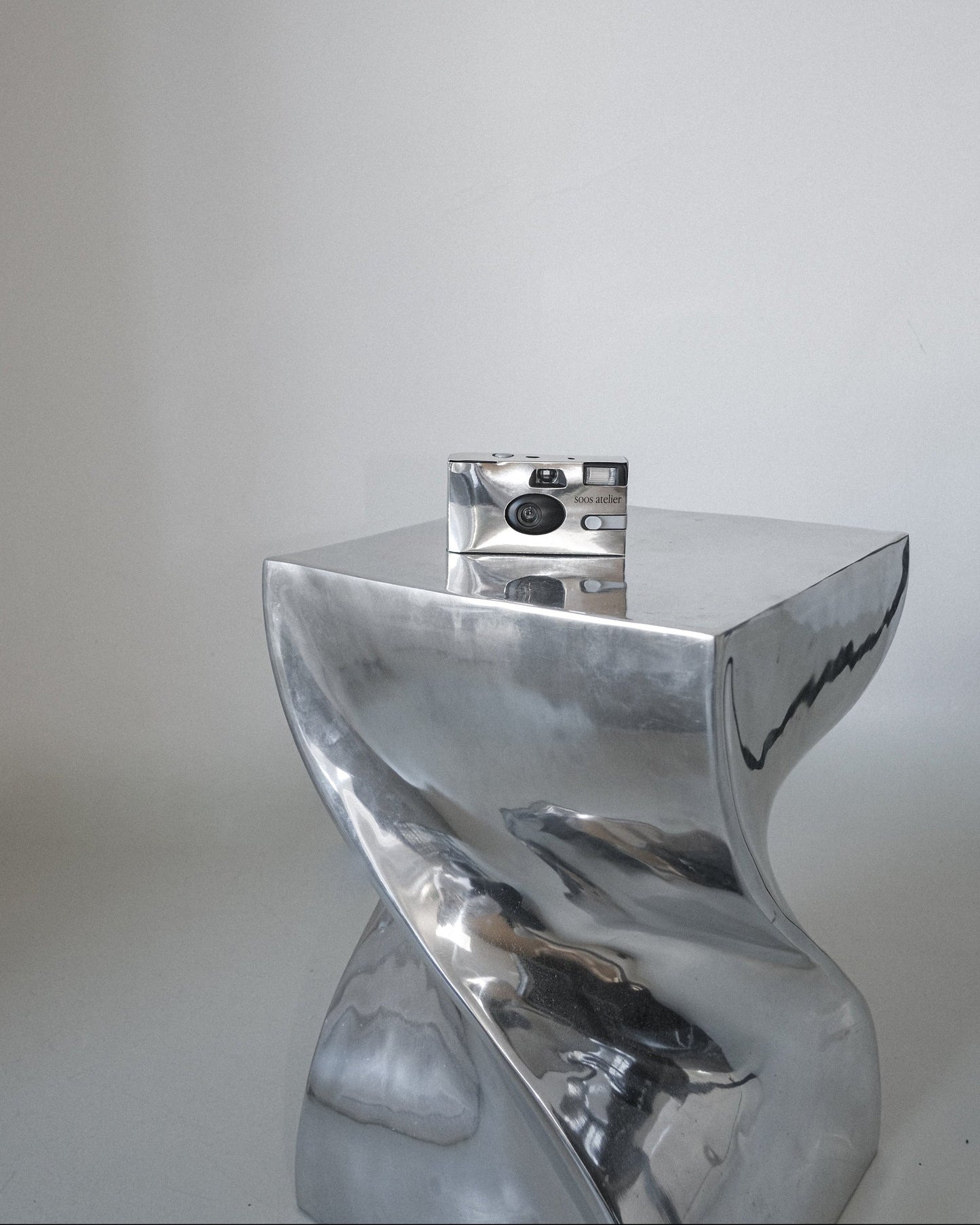 SOOS Atelier Disposable Camera Silver
