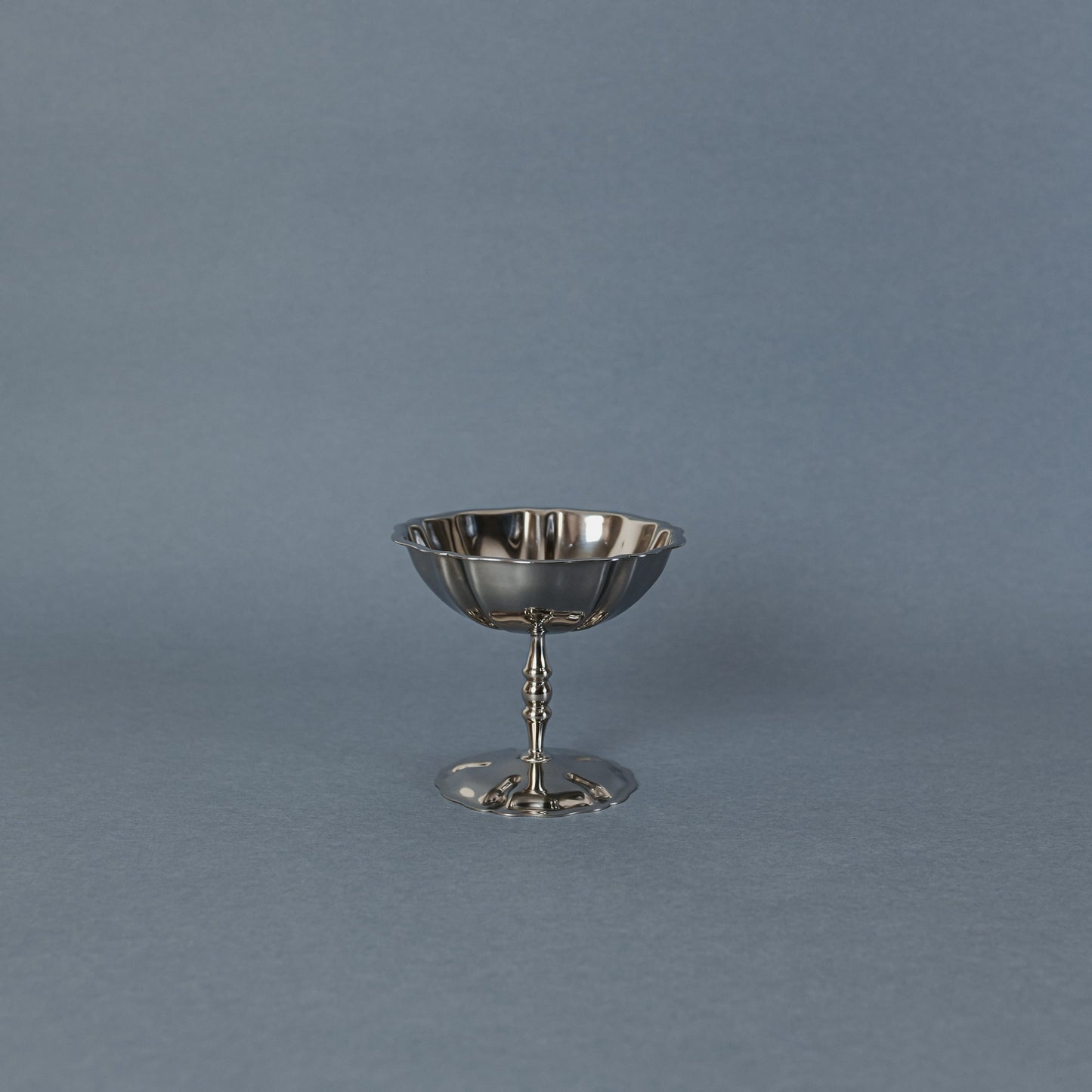 Shiloh classic olive coupe